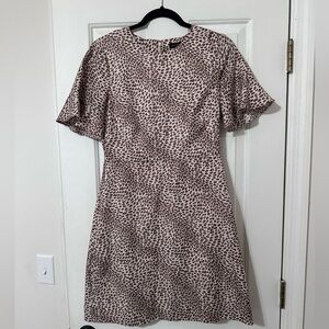 Banana‎ Republic Ruffle Bell Sleeve Sz 4 Leopard Dress Lined with Pockets
